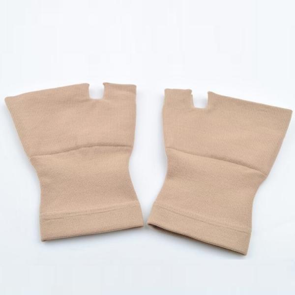 1 Pair Carpal Tunnel Thumb Hand Wrist Brace Support Compression Bandage Elastic Gloves - Beige Size L