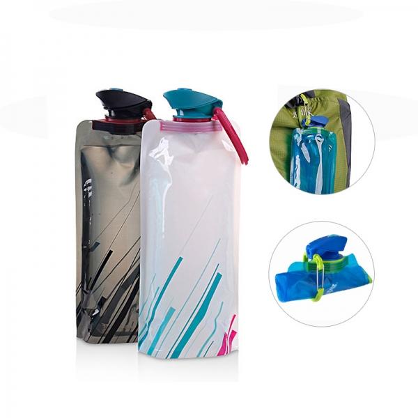 2pcs 0.7L Reusable Portable Collapsible Water Bottle Kettle with Clip for Biking Hiking Travel - Color Random