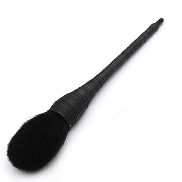Natural Goat Hair Blush Brush Blusher Handmade Rattan Cosmetic Tool Black